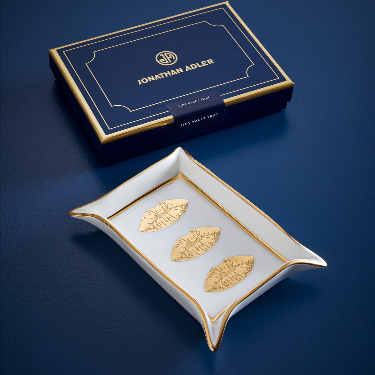 lips valet tray with box - styled view