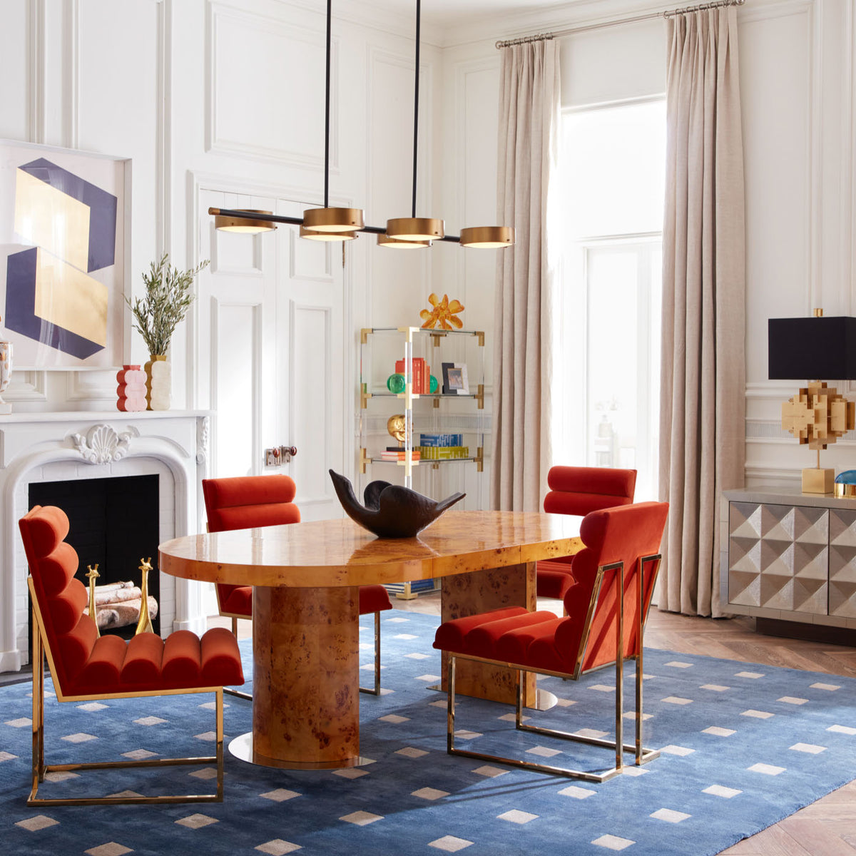 Bond Round Dining Table closed view