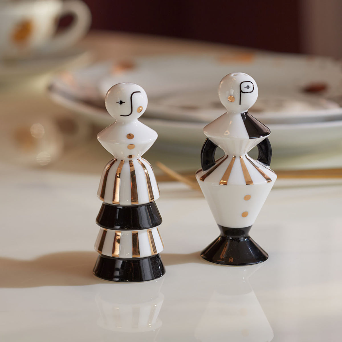 Vienna Salt and Pepper front view