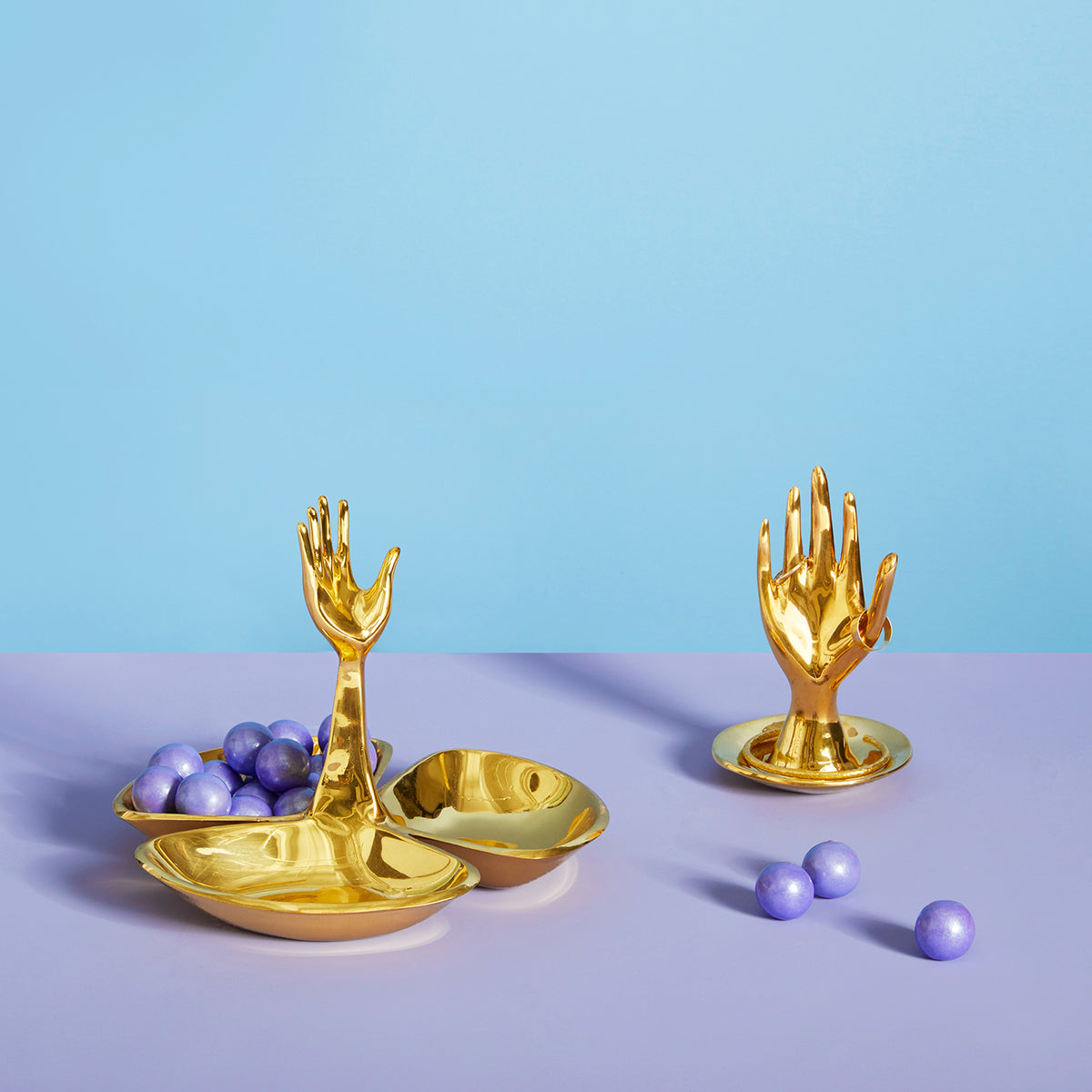 brass hand ring holder - bowls shot