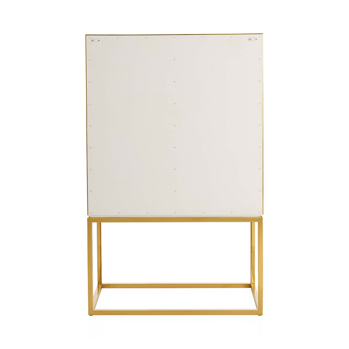 Chambeige Bar - back view