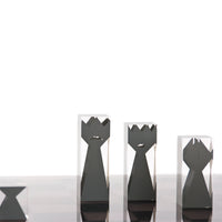 acrylic chess set - detail view