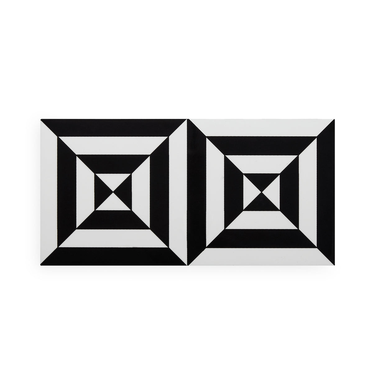 op art lacquer box- opened view
